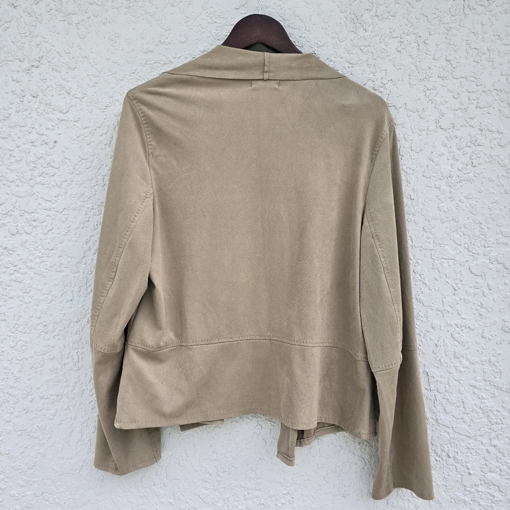 Women's Fall Tan Jacket - Picture 5 of 7